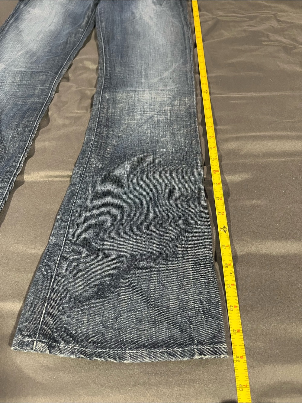 J & Company - Y2K Beverly Regular Rise Boot Cut Embellished Pockets Size 29 (8) - Picture 4 of 12